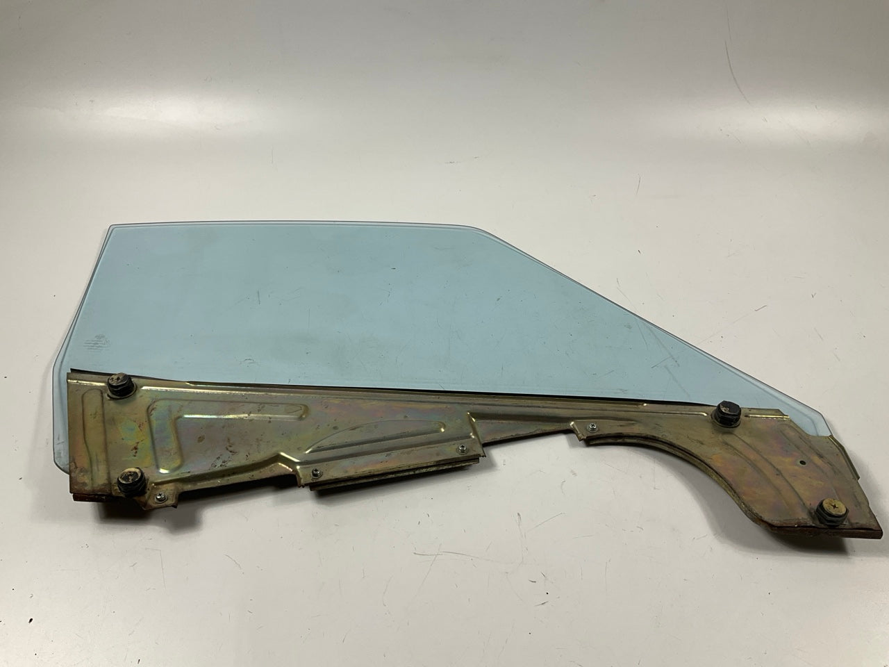 USED, Minimal Rust, Left Drivers Side Door Window Glass For 77-78 Datsun 280z