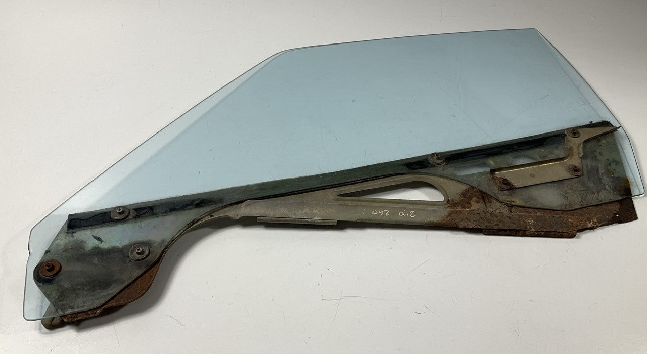 USED #10065 Left Drivers Window Door Glass OEM For 70-76 Datsun 240z 260z 280z