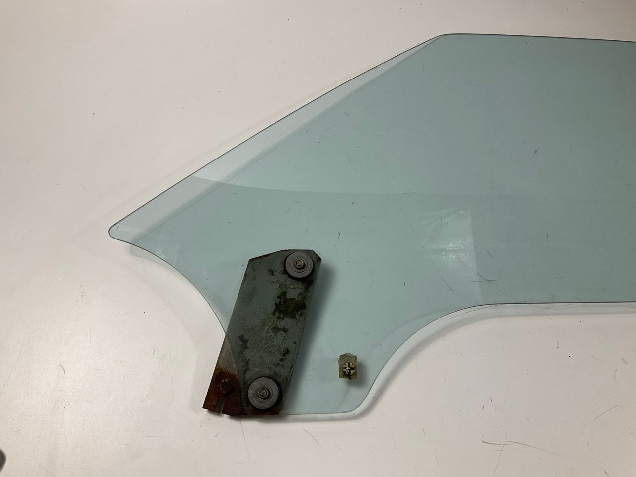 USED # 10072 Left Drivers Side Door Window Glass For 79-83 Datsun 280zx