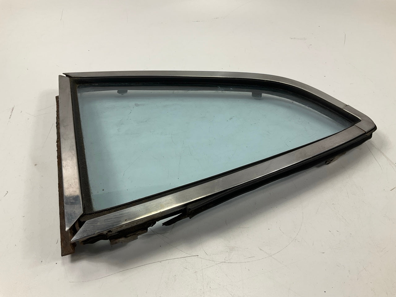 USED #10080 Rear Quarter Glass Set, Left & Right For 70-78 Datsun 240z 260z 280z