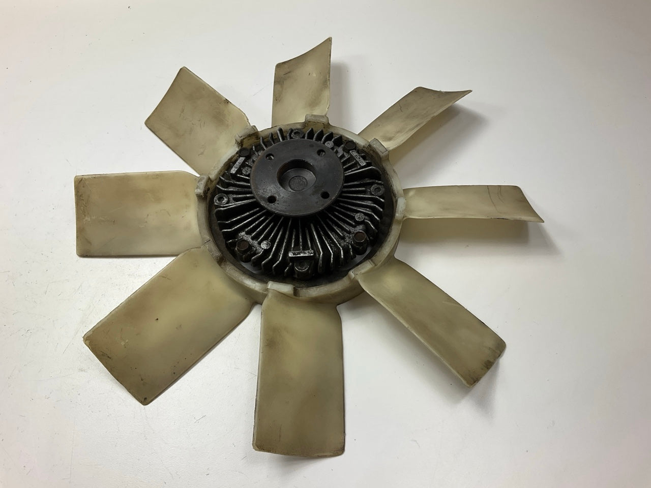 USED #10 - OEM Fan Clutch & Plastic Fan Blade For 1979-1983 Datsun 280zx L28