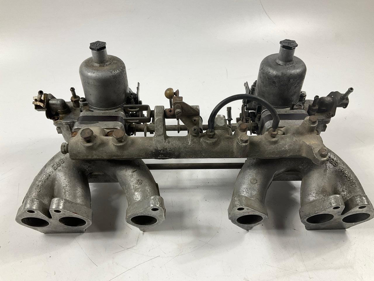 USED E88 Intake Manifold 3-screw SU Carburetors W/ Balance Tube For Datsun 240z