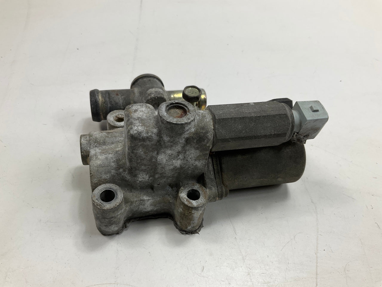 USED #1204 Idle Air Control Valve IACV AAC For 1990-1996 Nissan 300zx Z32