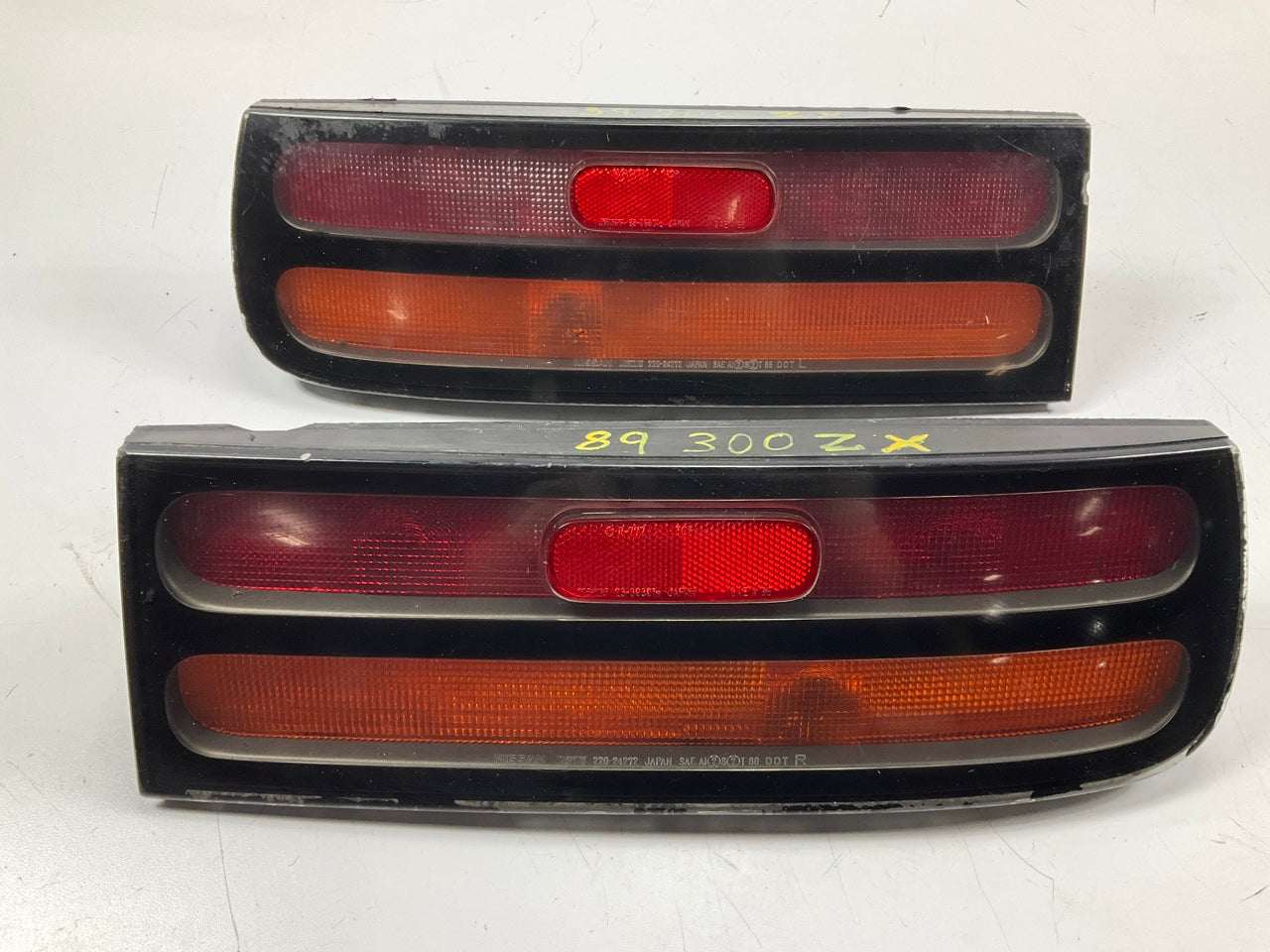 ROUGH SEE PHOTOS Left & Right Tail Light Lamps OEM For 90-96 Nissan 300zx Z32