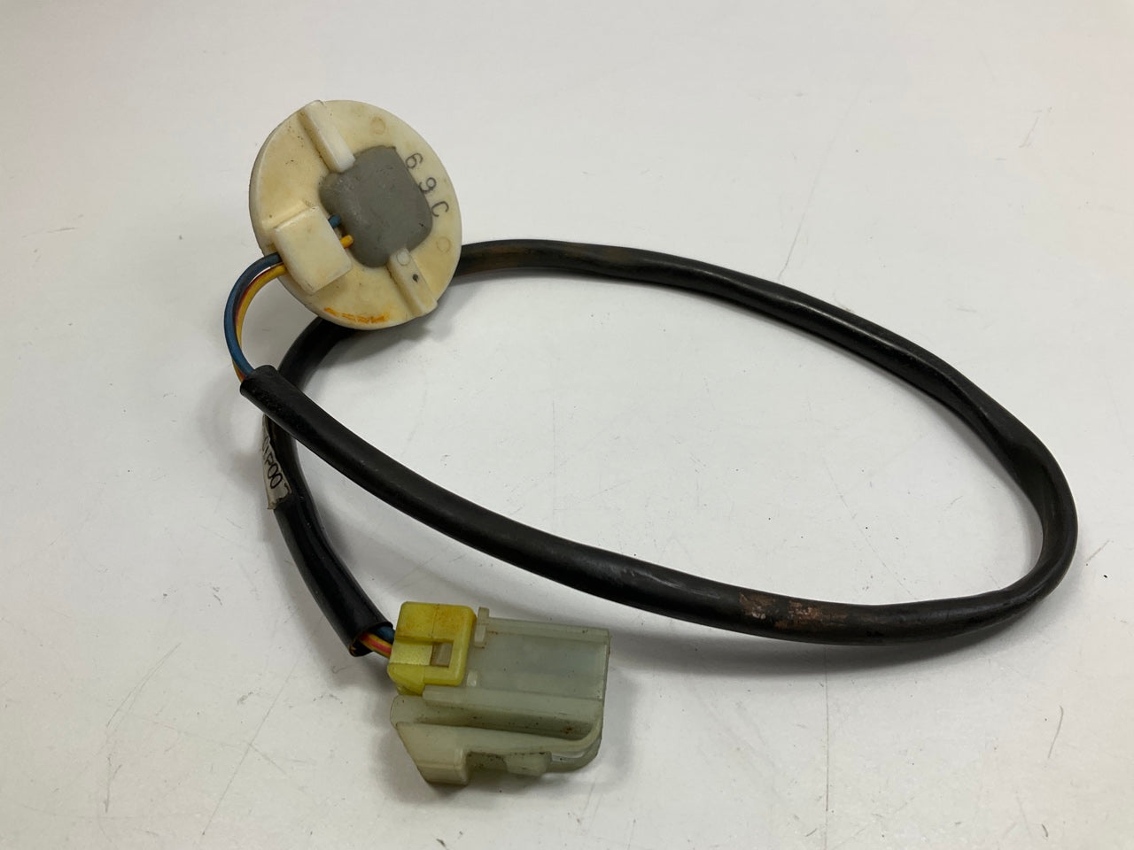 USED #1424 -  Ambient A/C Temperature Temp Sensor OEM For 84-89 Nissan Z31 300zx