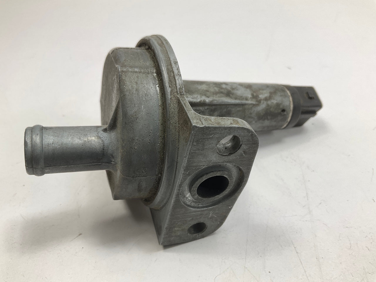 USED #1464 Idle Air Control Valve IAC OEM For 1984-1989 Nissan 300zx Z31