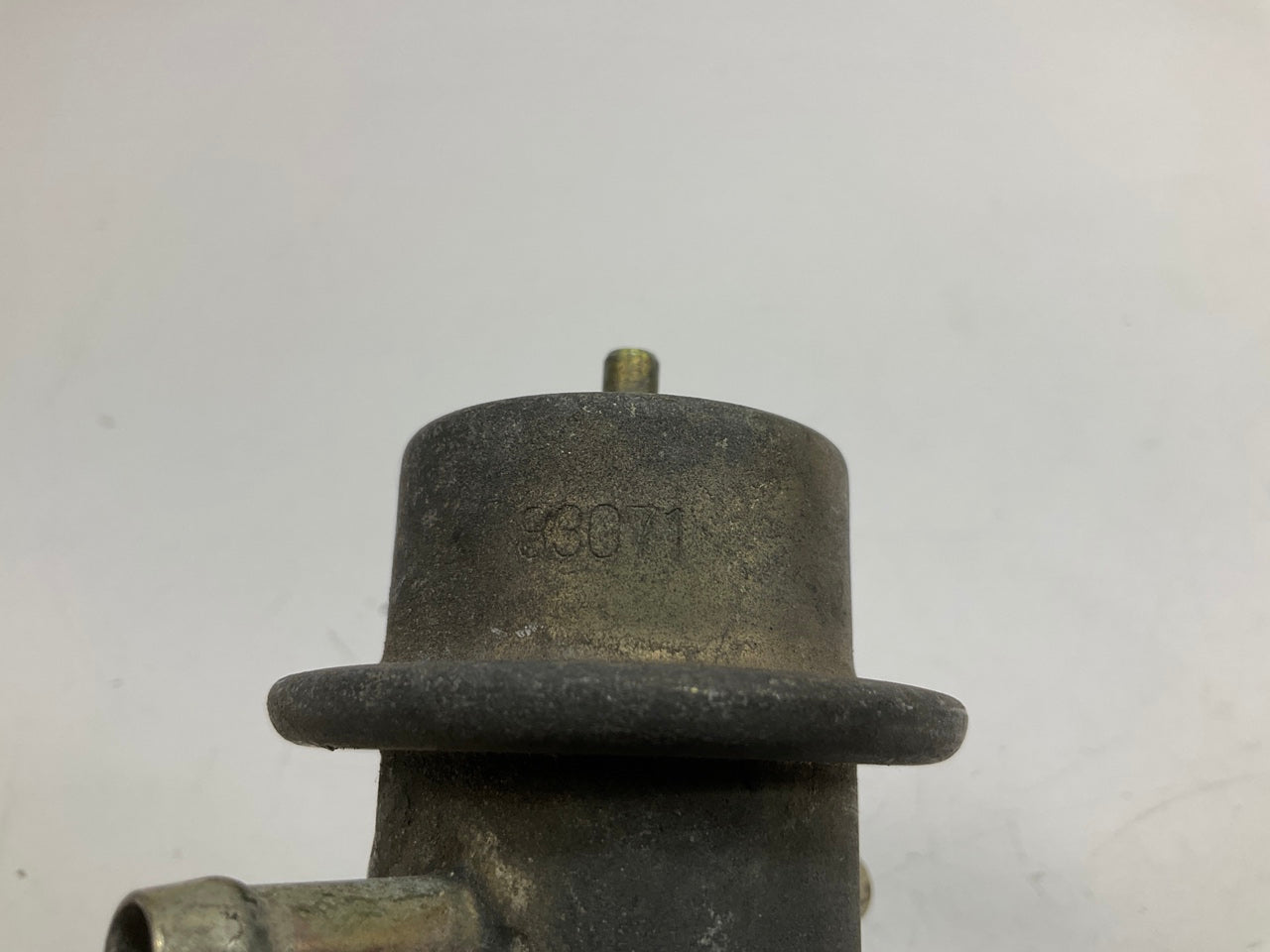 USED #1484 - Original OEM Fuel Pressure Regulator For 1975-1977 Datsun 280z