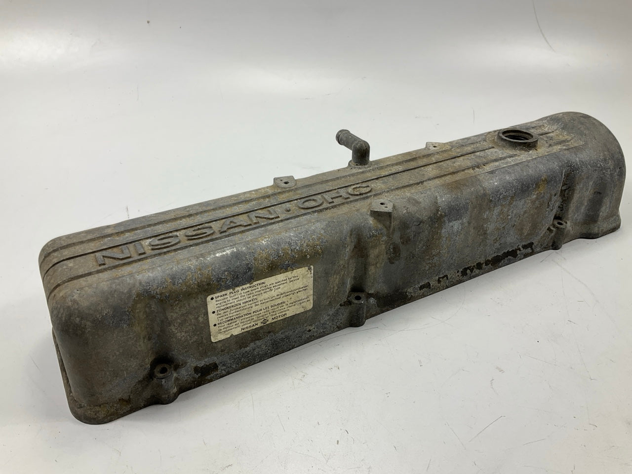 USED #15001, Rough Shape - Engine Valve Cover For Datsun L-series L24 L26 L28