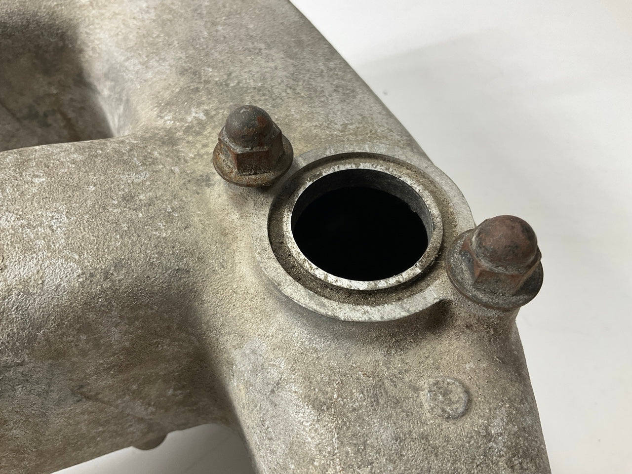 USED - BARE (EMPTY) Upper Intake Manifold Plenum For 1990-1996 Nissan 300zx Z32