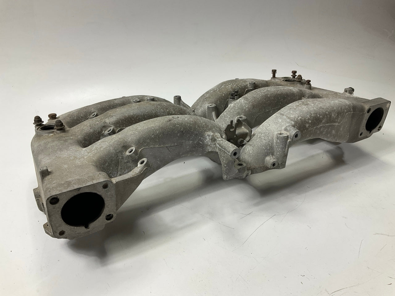 USED - BARE (EMPTY) Upper Intake Manifold Plenum For 1990-1996 Nissan 300zx Z32