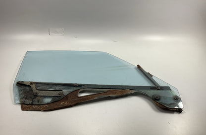 USED #15050 - Passengers Right Door Window Glass For 70-76 Datsun 240z 260z 280z