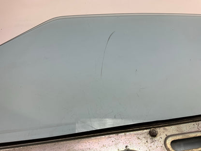 USED, HAS A SCRATCH, SEE PHOTOS Right Door Glass For 70-76 Datsun 240z 260z 280z