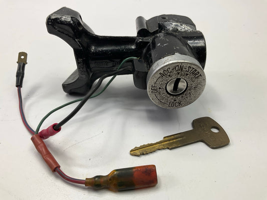 USED #155  Ignition Lock Cylinder With One Key OEM For Datsun 240Z 260Z 280Z