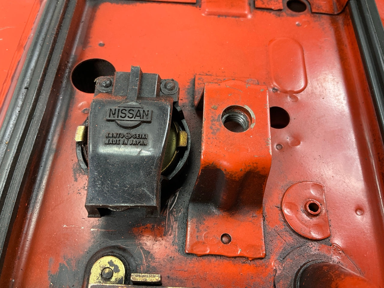 USED - NICE Condition Original OEM Air Cleaner For 1973-1974 Datsun 240z 260z