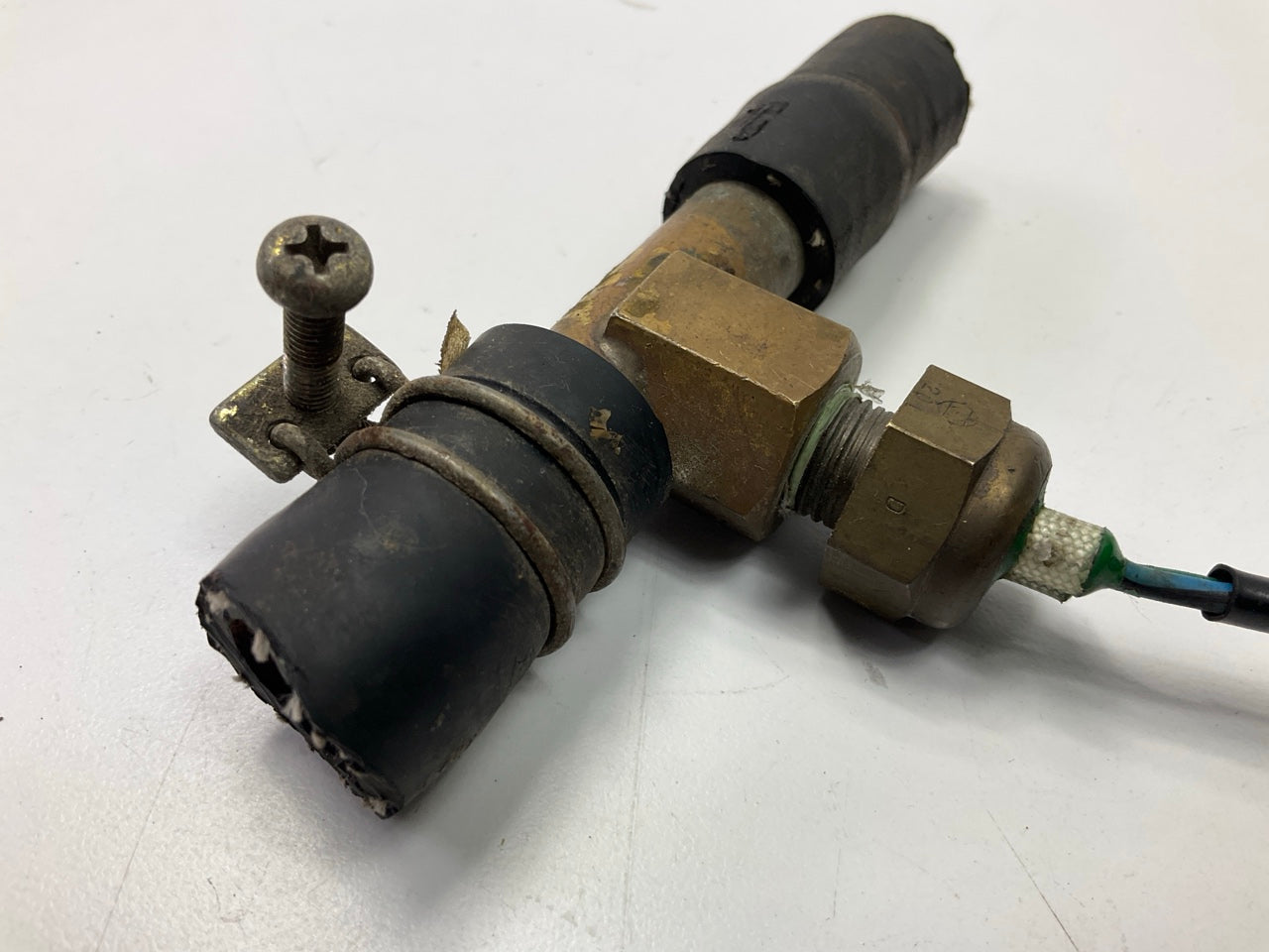 USED - Coolant Temperature Sensor With Elbow Tee Pipe OEM For 79-83 Datsun 280zx