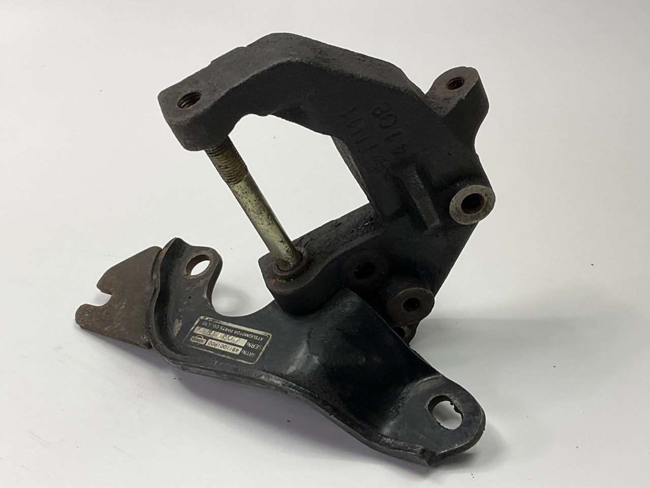 USED - Power Steering Pump Bracket OEM For 1984-1986 Nissan 300zx Z31