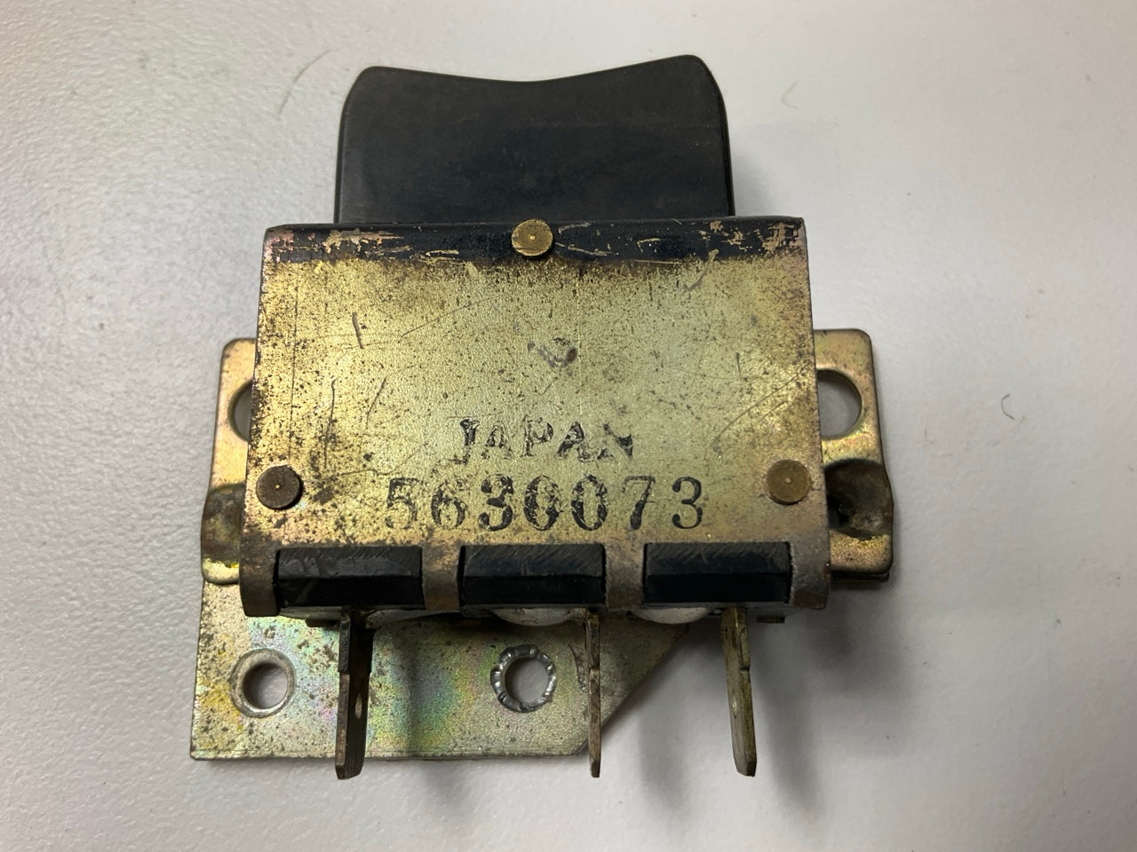 USED, RARE - Antenna Switch OEM For 1970 Datsun 240z (Series 1)