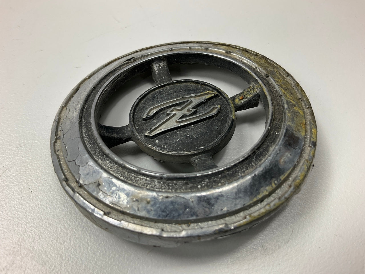 USED, Original OEM #251 Left Rear Side ''Z'' Emblem For 1970-1974 Datsun 240z 260z