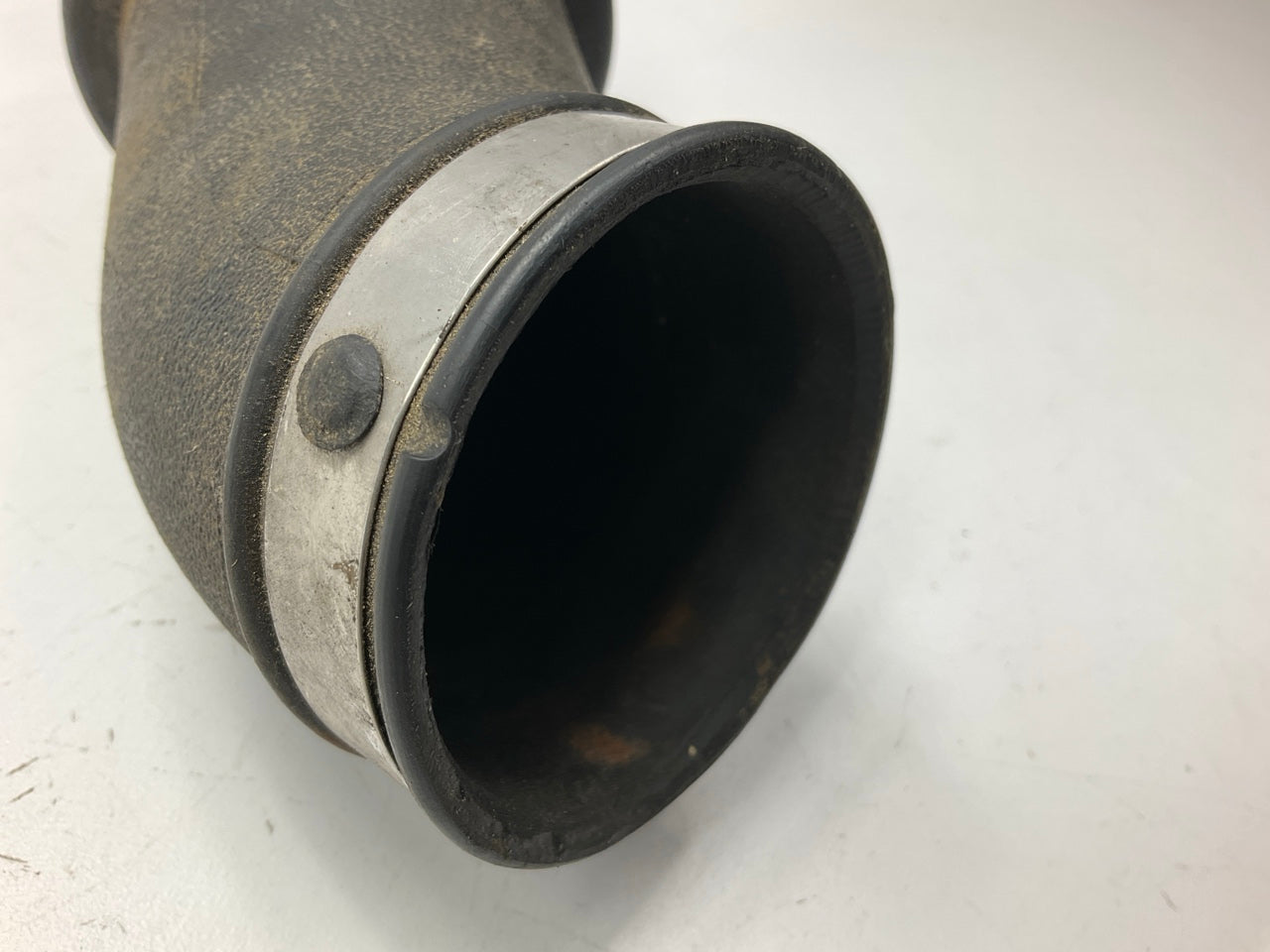 USED - Right Air Intake Tube Rubber Boot MAF Inlet Pipe For 90-96 300zx Z32 N/A