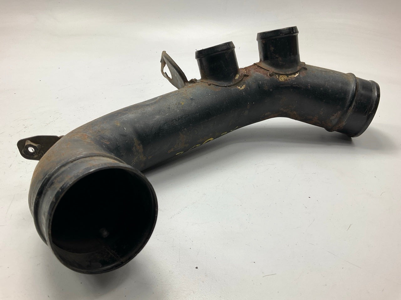 USED - Right Passengers Air Intake Pipe Tube OEM For 1990-1996 300zx Z32 N/A