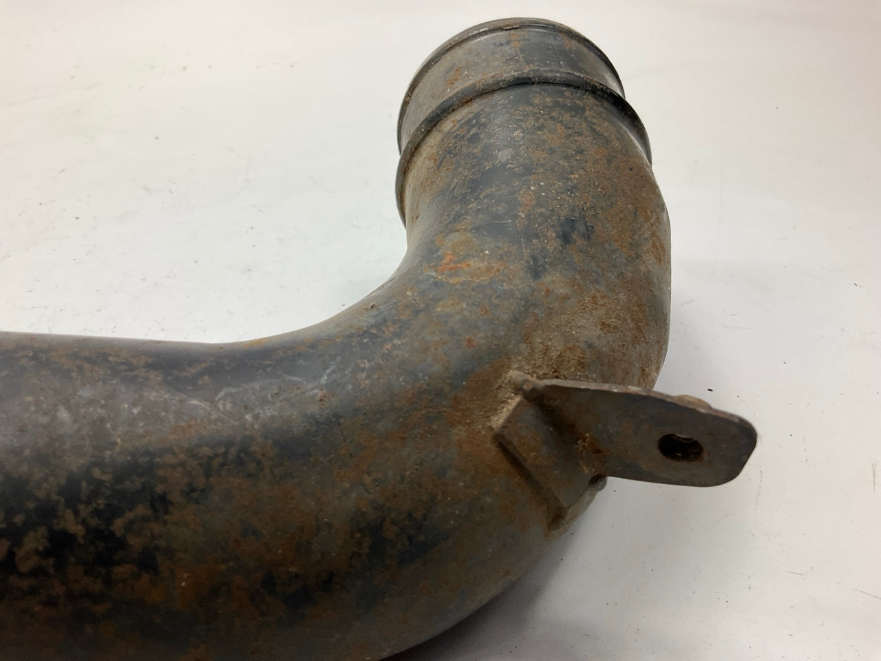 USED - Right Passengers Air Intake Pipe Tube OEM For 1990-1996 300zx Z32 N/A