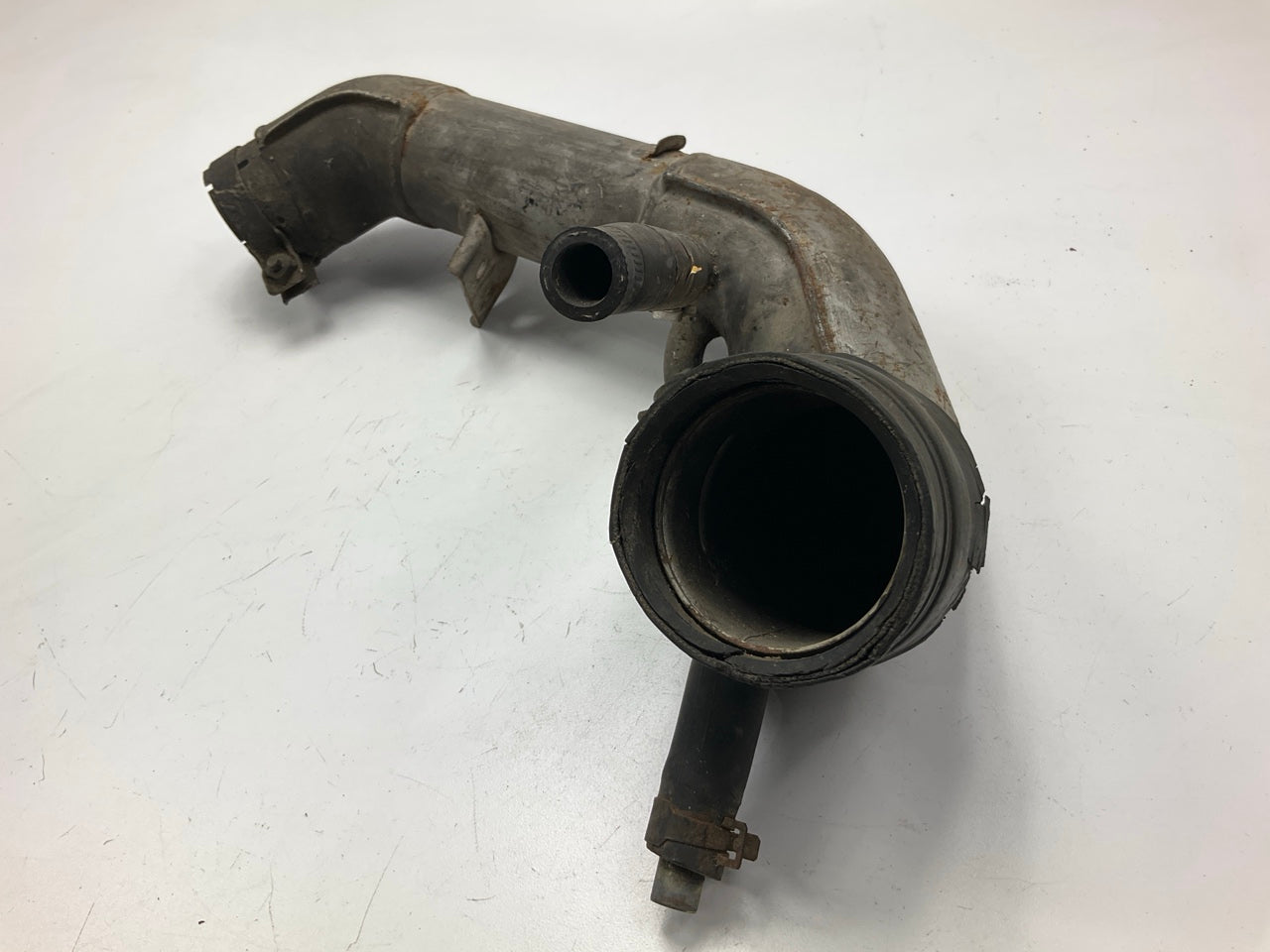 USED Stock Turbo Air Intake Charge Pipe Tube OEM For 84-89 300zx Z31 Turbo VG30T