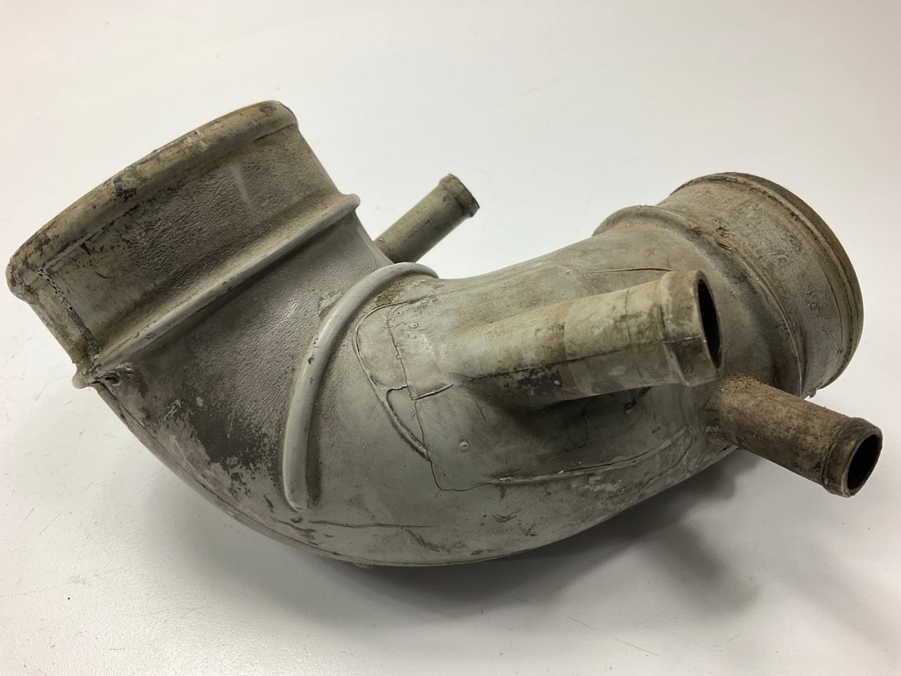 USED 295 Intake Duct Air Tube Hard Pipe Hose For 84-89 Nissan 300zx Z31 Nonturbo