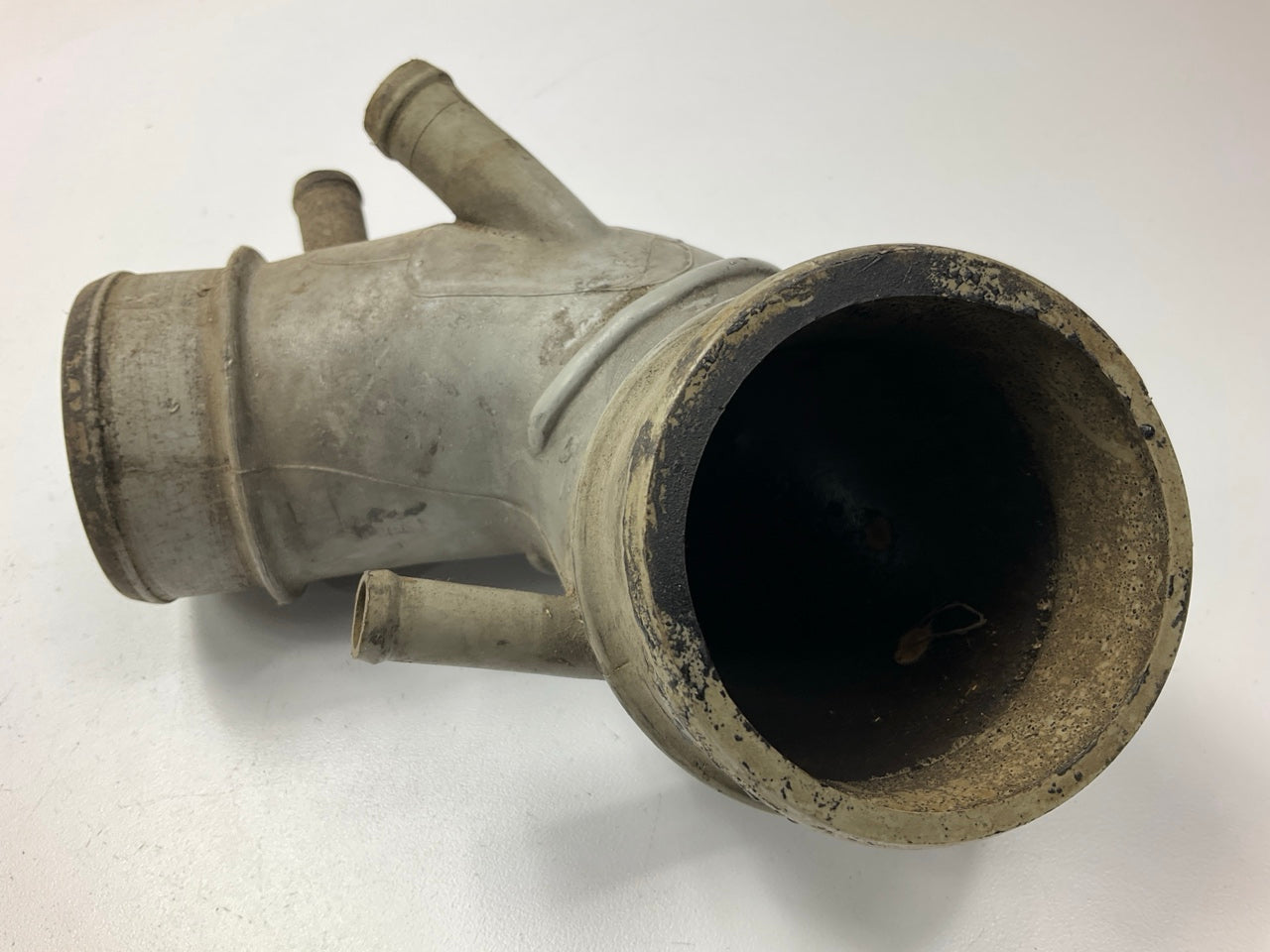 USED 295 Intake Duct Air Tube Hard Pipe Hose For 84-89 Nissan 300zx Z31 Nonturbo