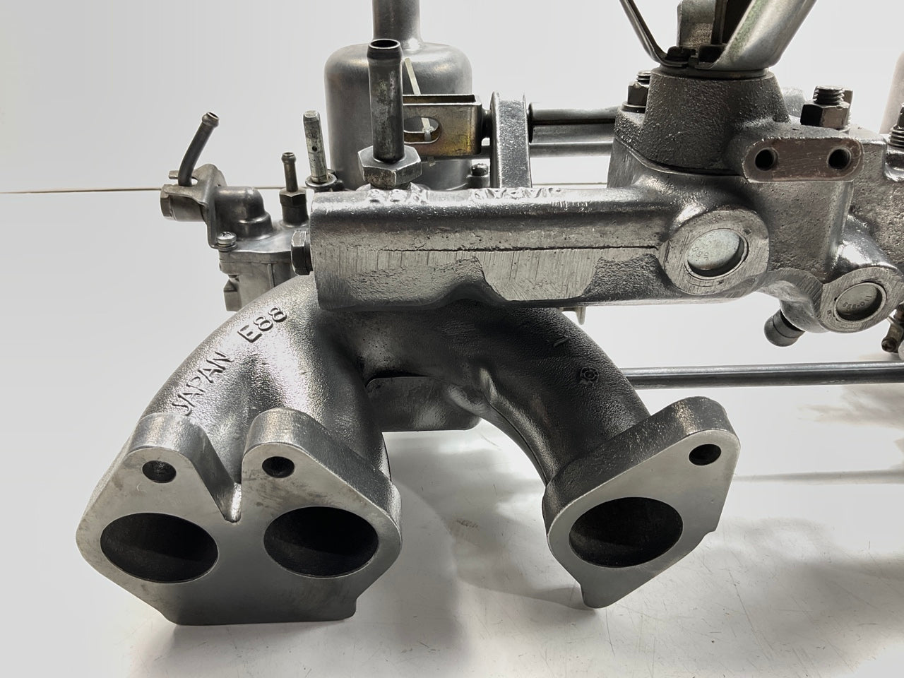 Hitachi SU Round Top Carburetors 3 Screw W/ E88 Intake Manifold For Datsun 240z