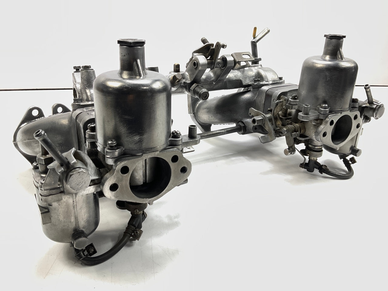 Hitachi SU Round Top Carburetors 4-Screw W/ E46 Intake Manifold For Datsun 240z