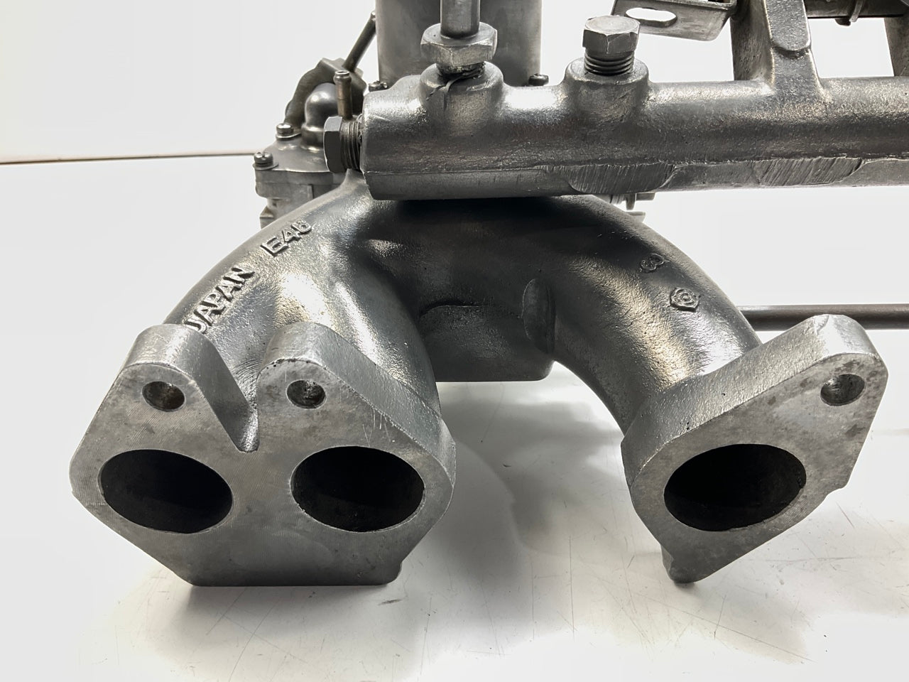 Hitachi SU Round Top Carburetors 4-Screw W/ E46 Intake Manifold For Datsun 240z