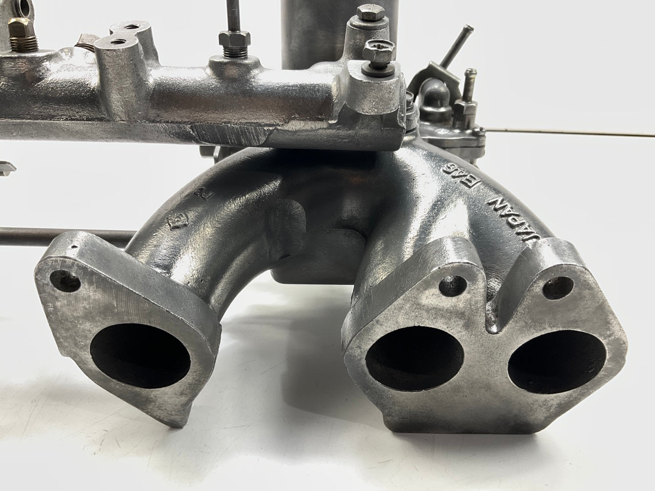 Hitachi SU Round Top Carburetors 4-Screw W/ E46 Intake Manifold For Datsun 240z