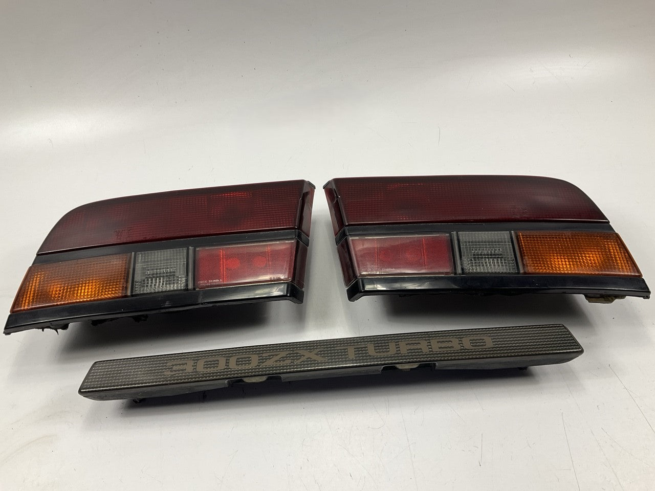 USED OEM For 1984-1986 Nissan 300zx Z31 TURBO Left Right + Center Tail Lights