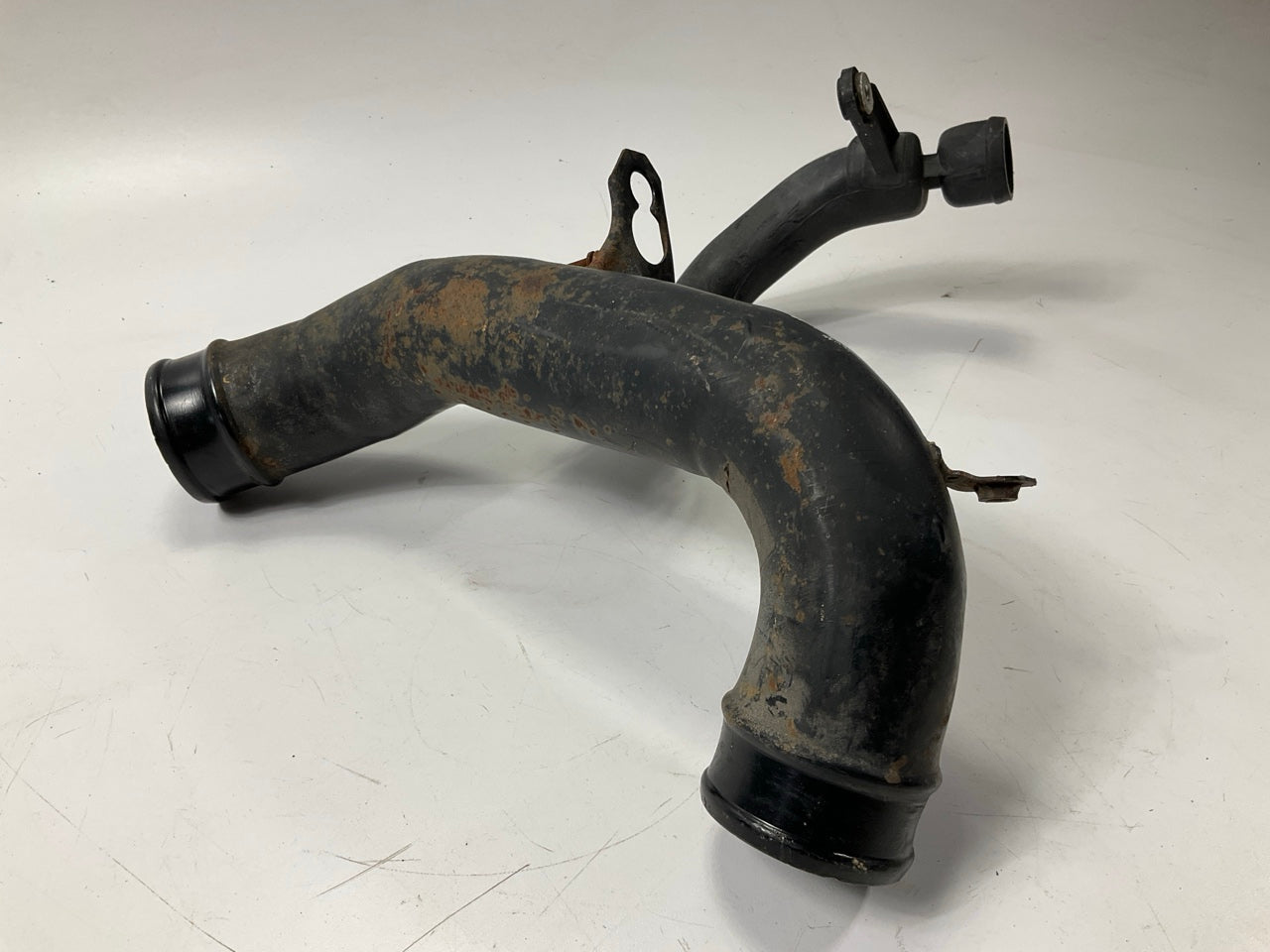 USED Left & Right Air Intake Pipes W/O Center Section OEM For 90-96 300zx Z32 NA