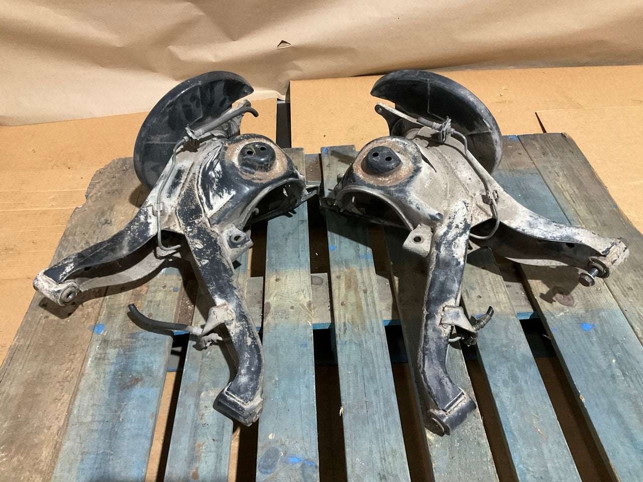 USED - 5-LUG Rear Axle Hub Control Arms W/ Wheel Hub Bearings OEM For Z31 300zx