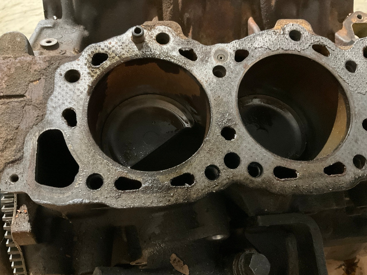 USED - Rebuildable Core Short Block Engine Motor For 1986 300zx TURBO Z31 VG30ET