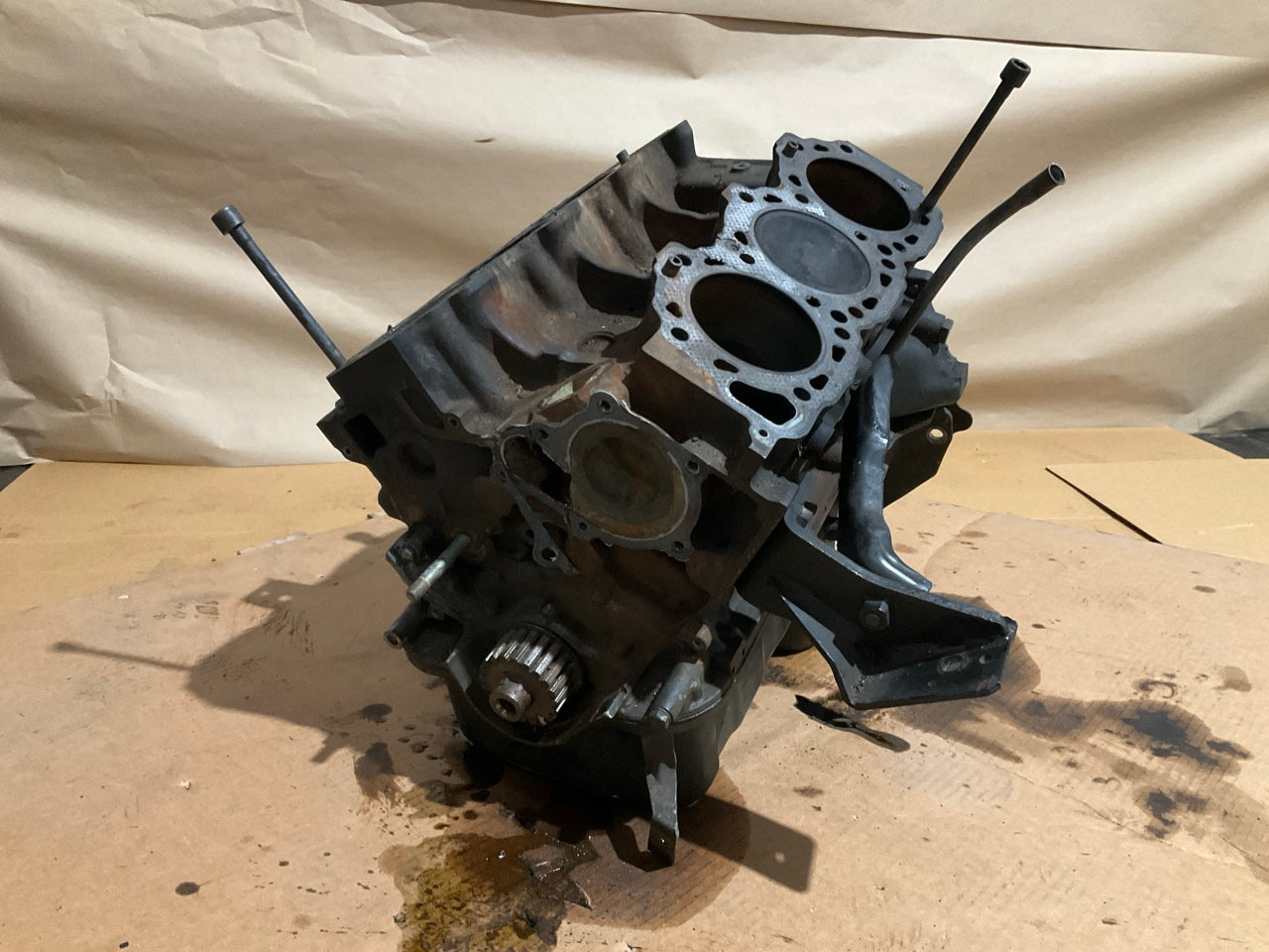 USED - Rebuildable Core Short Block Engine Motor For 1986 300zx TURBO Z31 VG30ET