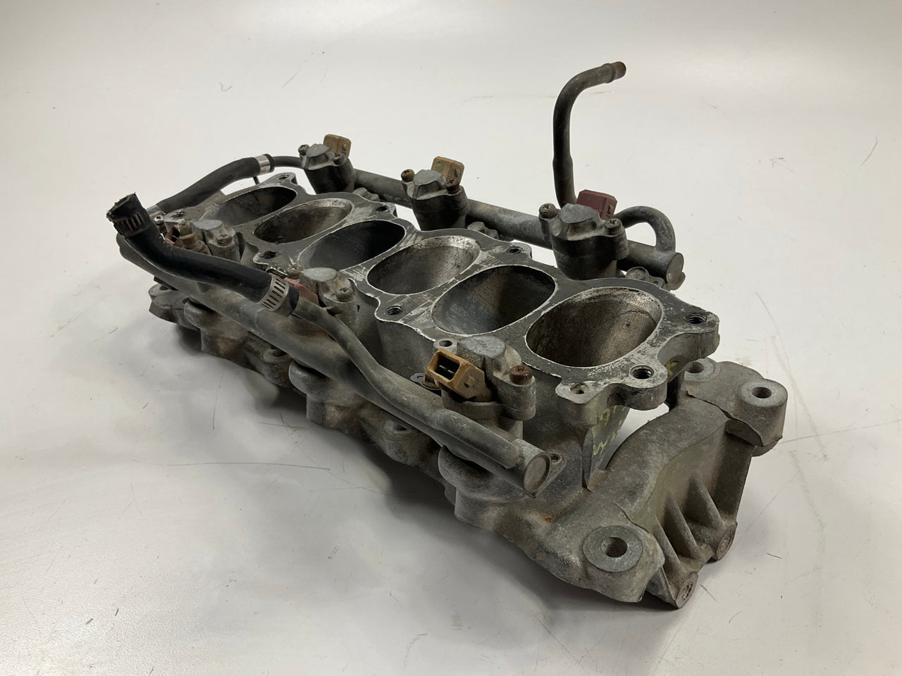 USED - Lower Intake Manifold Plenum WITH Fuel Rail & Injectors OEM For 90-96 Z32