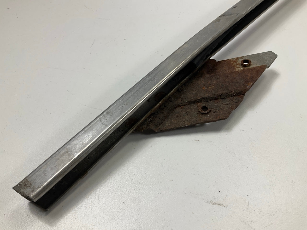 USED #379 LEFT Door Upper Window Glass Frame For 70-76 Datsun 240z 260z 280z S30