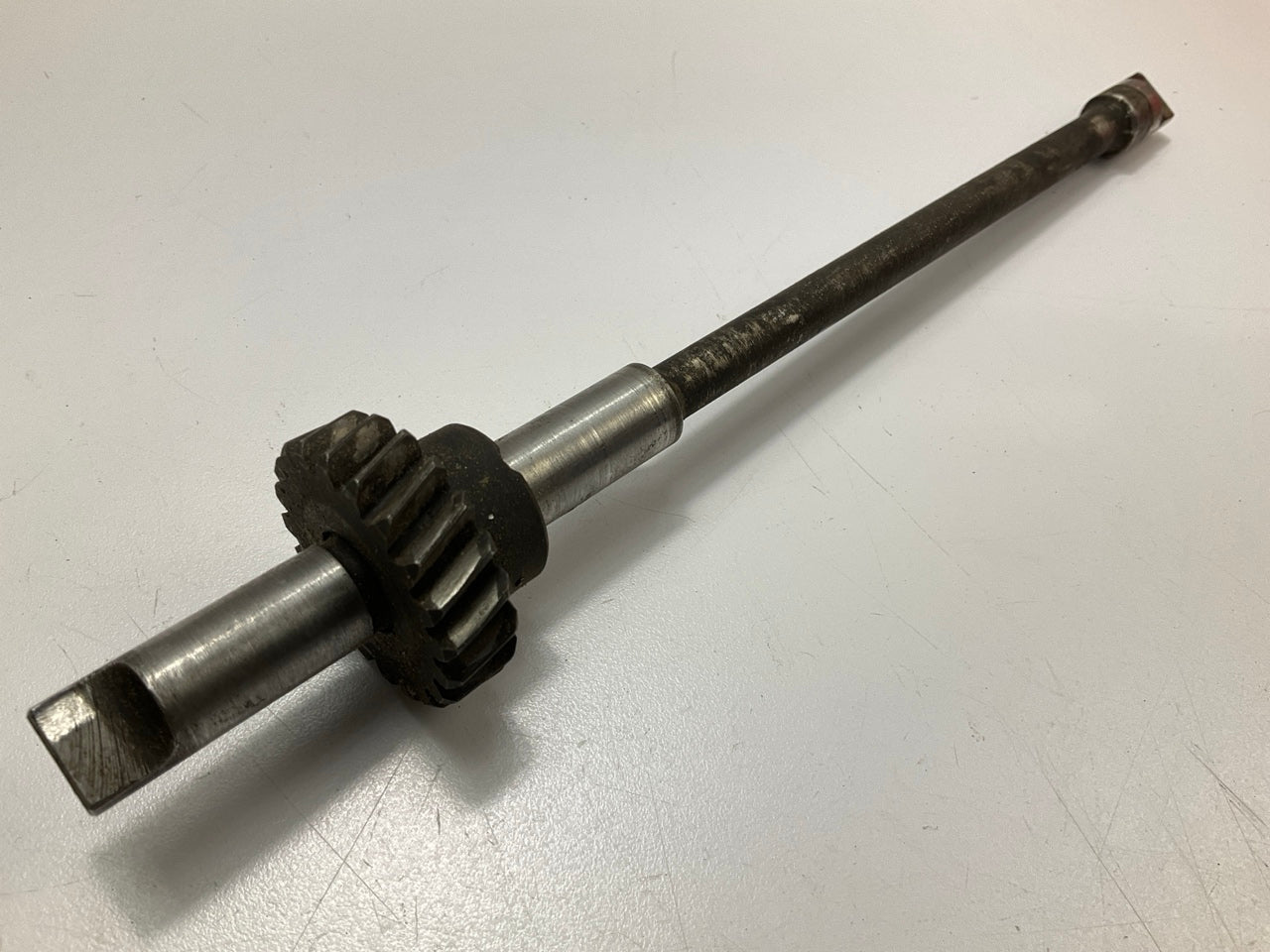 USED Engine Oil Pump Drive Shaft Spindle For 70-83 Datsun 280zx 240z 260z 280z