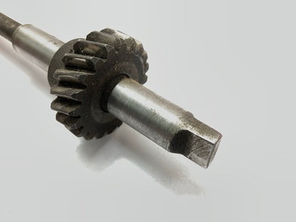 USED Engine Oil Pump Drive Shaft Spindle For 70-83 Datsun 280zx 240z 260z 280z