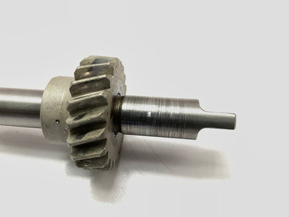 USED #498 Engine Oil Pump Drive Shaft Spindle For 81-83 Datsun 280zx Turbo L28ET