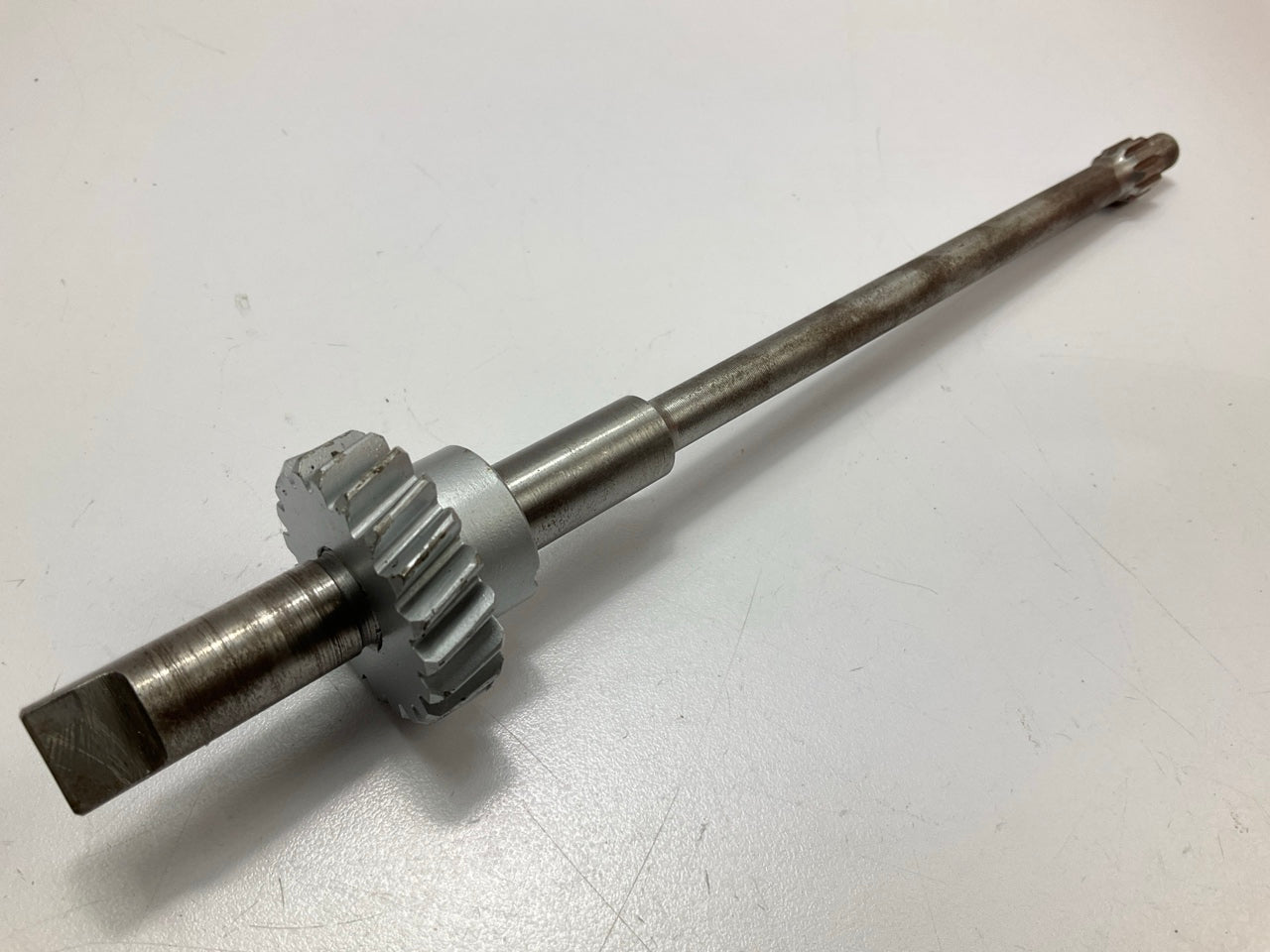 USED #499 Engine Oil Pump Drive Shaft Spindle For 81-83 Datsun 280zx Turbo L28ET