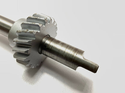 USED #499 Engine Oil Pump Drive Shaft Spindle For 81-83 Datsun 280zx Turbo L28ET