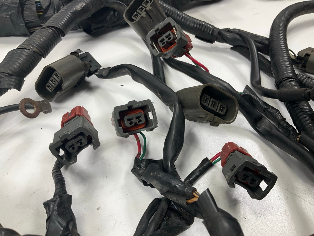 USED - Engine Injector Wire Harness. Non Turbo OEM For 1993 Nissan 300zx Z31
