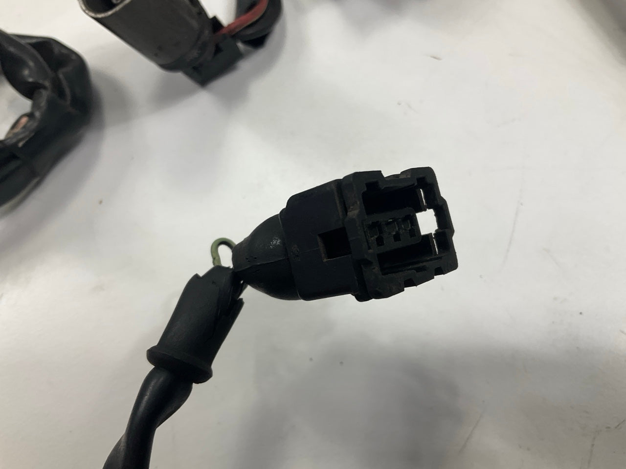 USED - Engine Injector Wire Harness. Non Turbo OEM For 1993 Nissan 300zx Z31