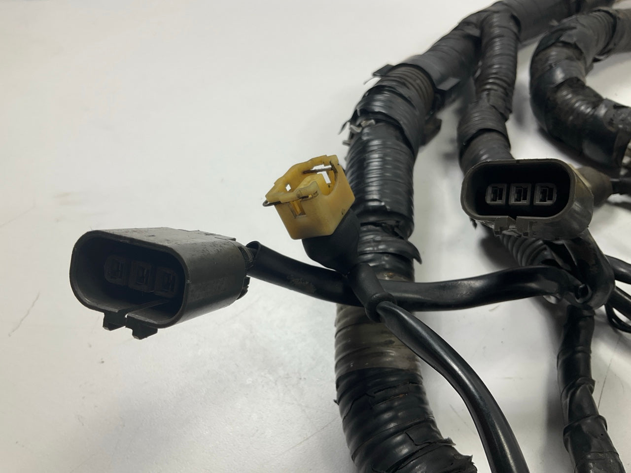 USED - Engine Injector Wire Harness. Non Turbo OEM For 1993 Nissan 300zx Z31