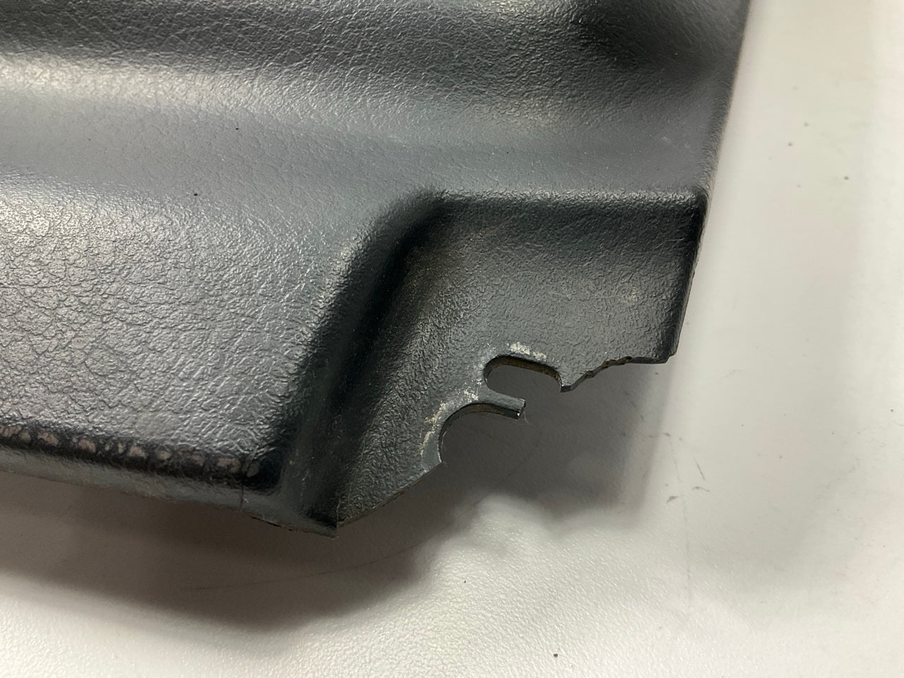 USED - ROUGH, SEE PHOTOS Hatch Finisher Center Panel Black For 90-92 300zx Z32