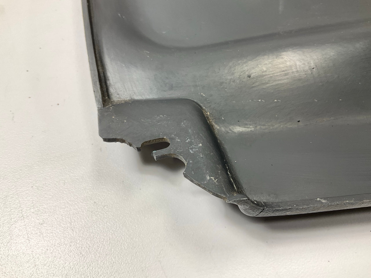 USED - ROUGH, SEE PHOTOS Hatch Finisher Center Panel Black For 90-92 300zx Z32