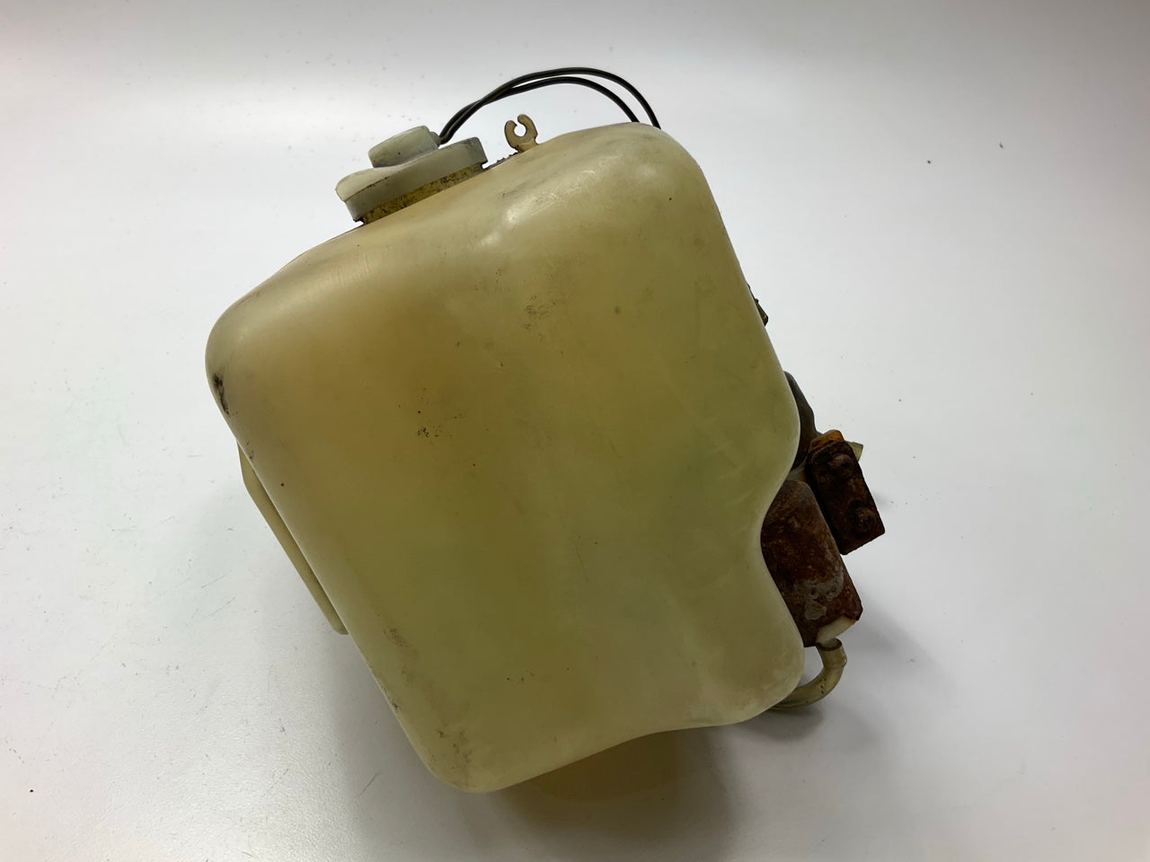 ROUGH SHAPE Rust Pumps Windshield Washer Tank Bottle OEM For 79-83 Datsun 280zx